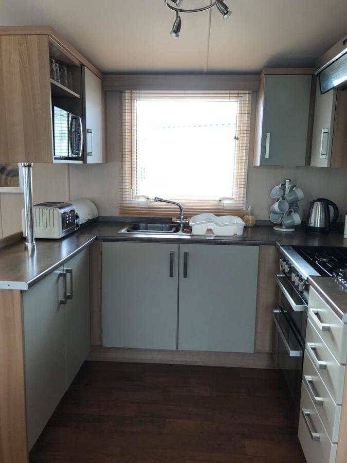 Ferienwohnung Bobby'S Bolthole Heysham Exterior foto